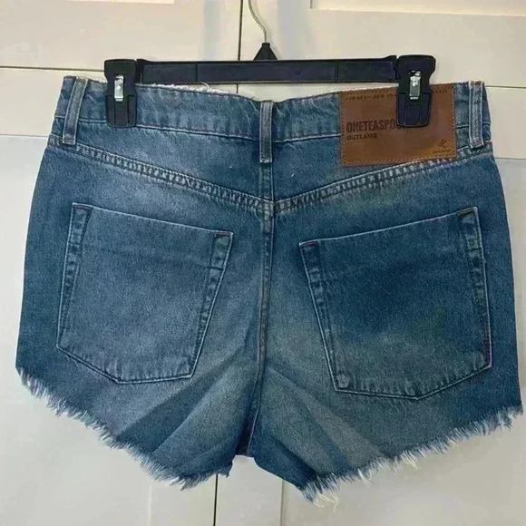 One Teaspoon Exposed Button Fly Cutoff Jean Shorts in Medium Wash Blue 25 - Picture 11 of 11